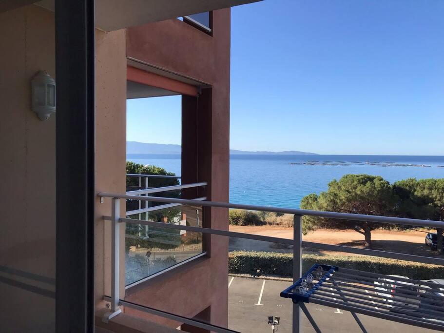 Bel App T2 En Bord De Mer Vue Sanquinaires Piscine Ajaccio  Exterior foto